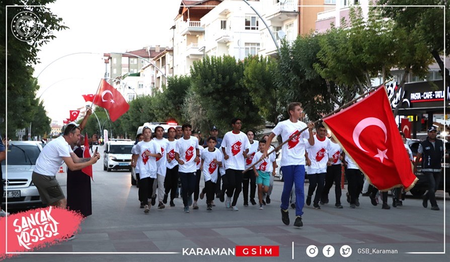 KARAMAN'DA '15 TEMMUZ ŞEHİTLERİ SANCAK KOŞUSU' DÜZENLENDİ