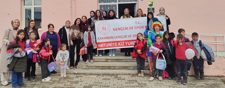 HATUNİYE KIZ YURDU ÖĞRENCİLERİNDEN “ISITAN ELLER” PROJESİYLE ANLAMLI ZİYARET