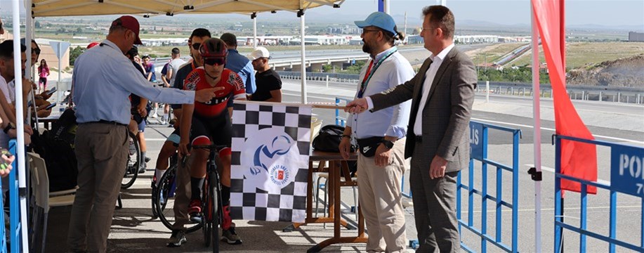 KARAMAN’DA OKUL SPORLARI BİSİKLET TÜRKİYE BİRİNCİLİĞİ BAŞLADI